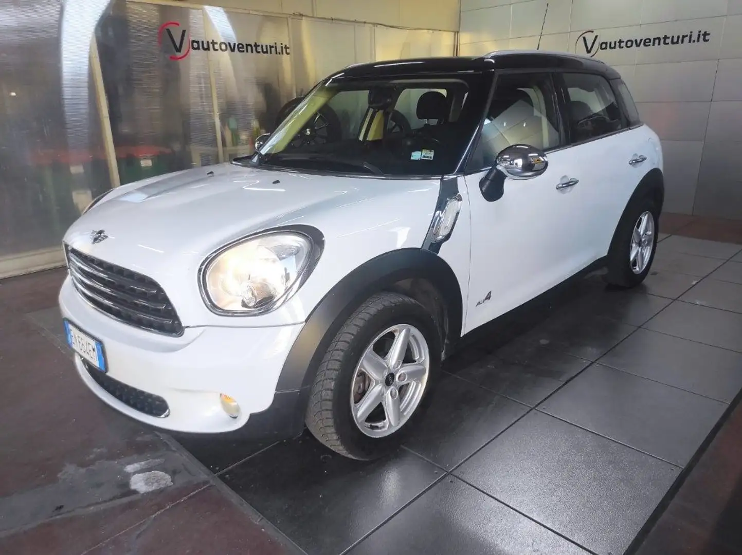 MINI Cooper D Countryman Mini ALL4 Automatica Bianco - 2