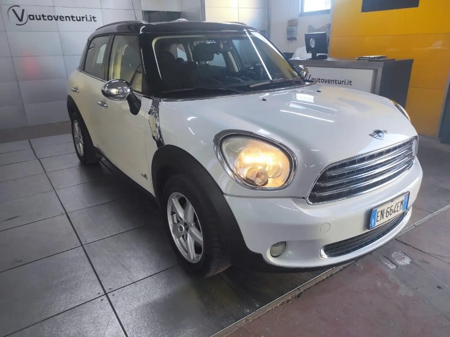 MINI Cooper D Countryman Mini ALL4 Automatica Bianco - 1