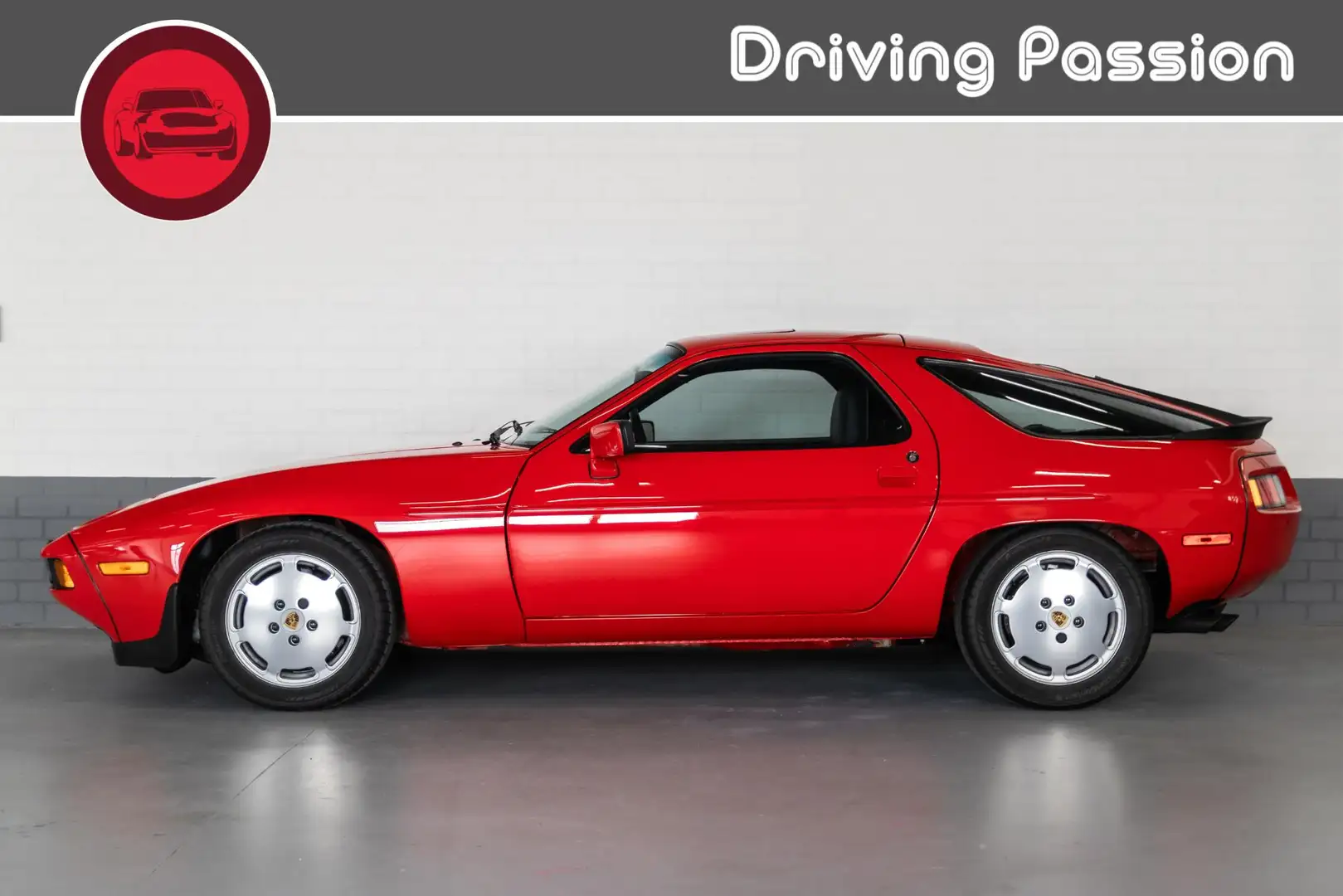 Porsche 928 4.7 S Coupé | Collectors item | Schuifdak Roşu - 1