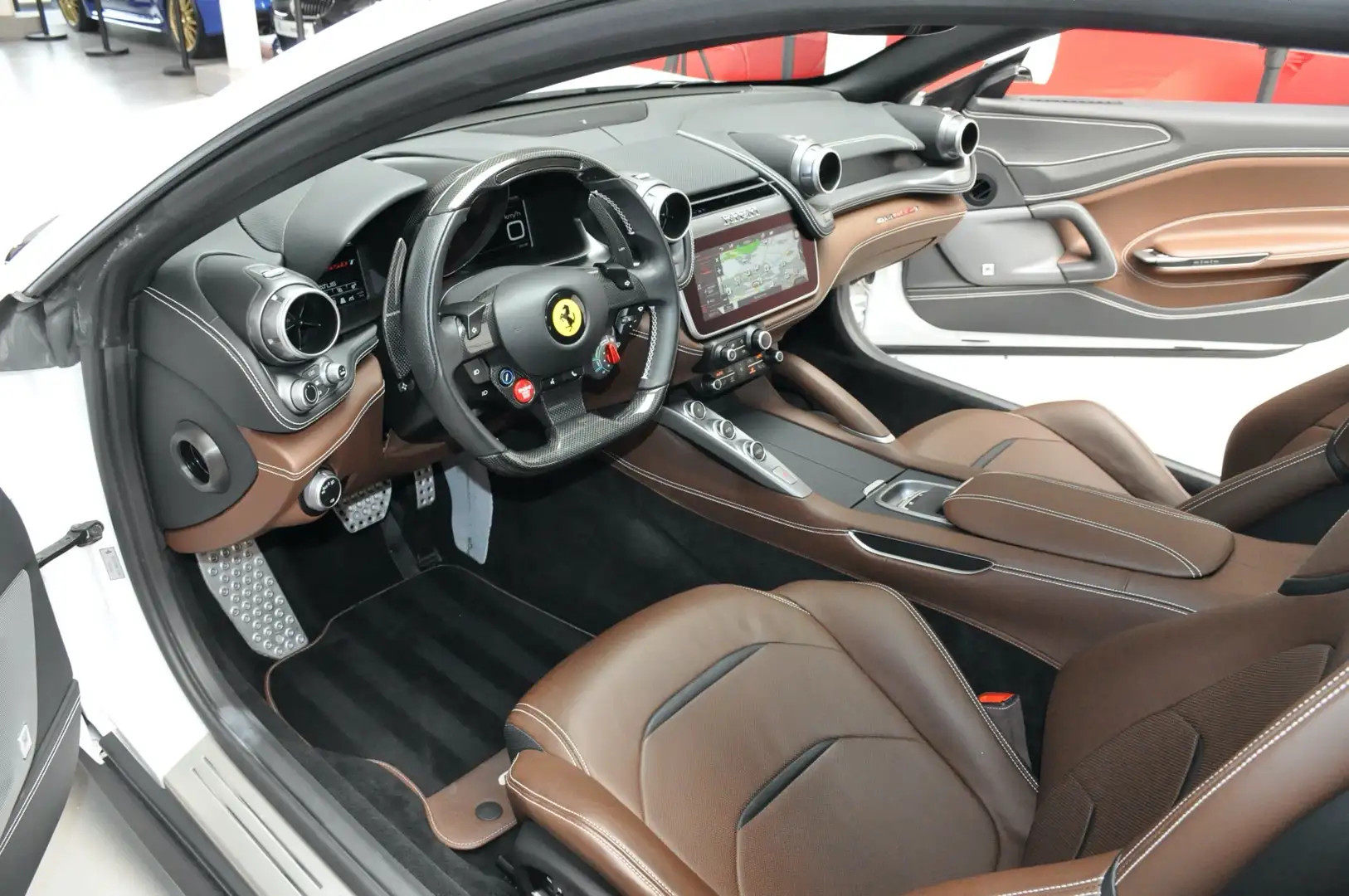 Ferrari GTC4 Lusso T origineel 6.576 km 1e eigenaar Beyaz - 2