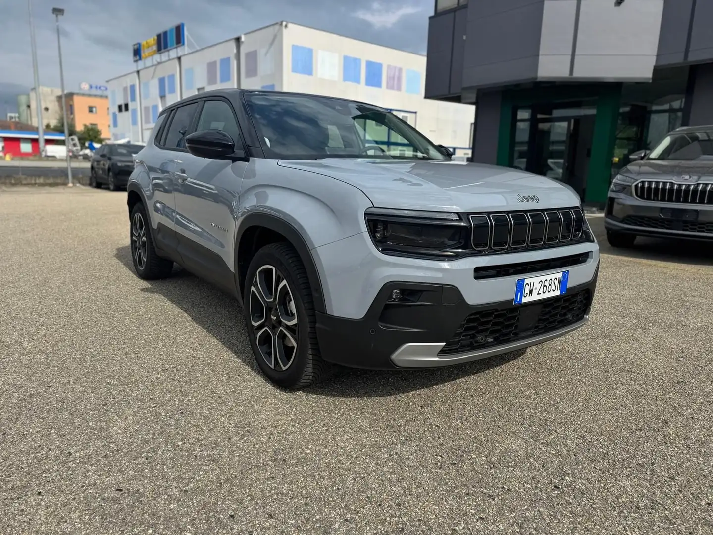 Jeep Avenger BEV Summit Šedá - 2