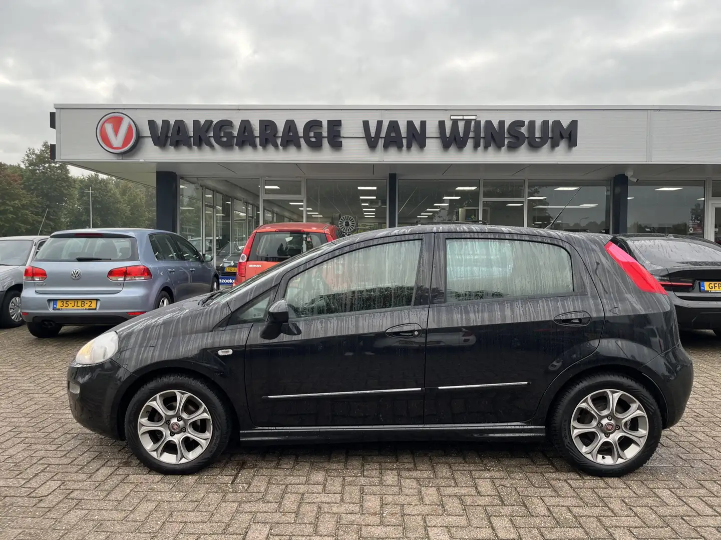 Fiat Punto Evo 0.9 TwinAir Street Airco Cruise Lmv Bluetooth Nap Zwart - 2