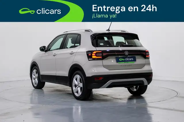 Volkswagen T-Cross view 9
