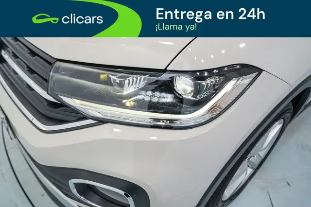Volkswagen T-Cross view 10