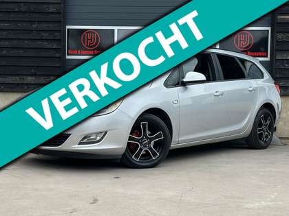 Opel Astra Sports Tourer 1.4 Cosmo - Cruise control