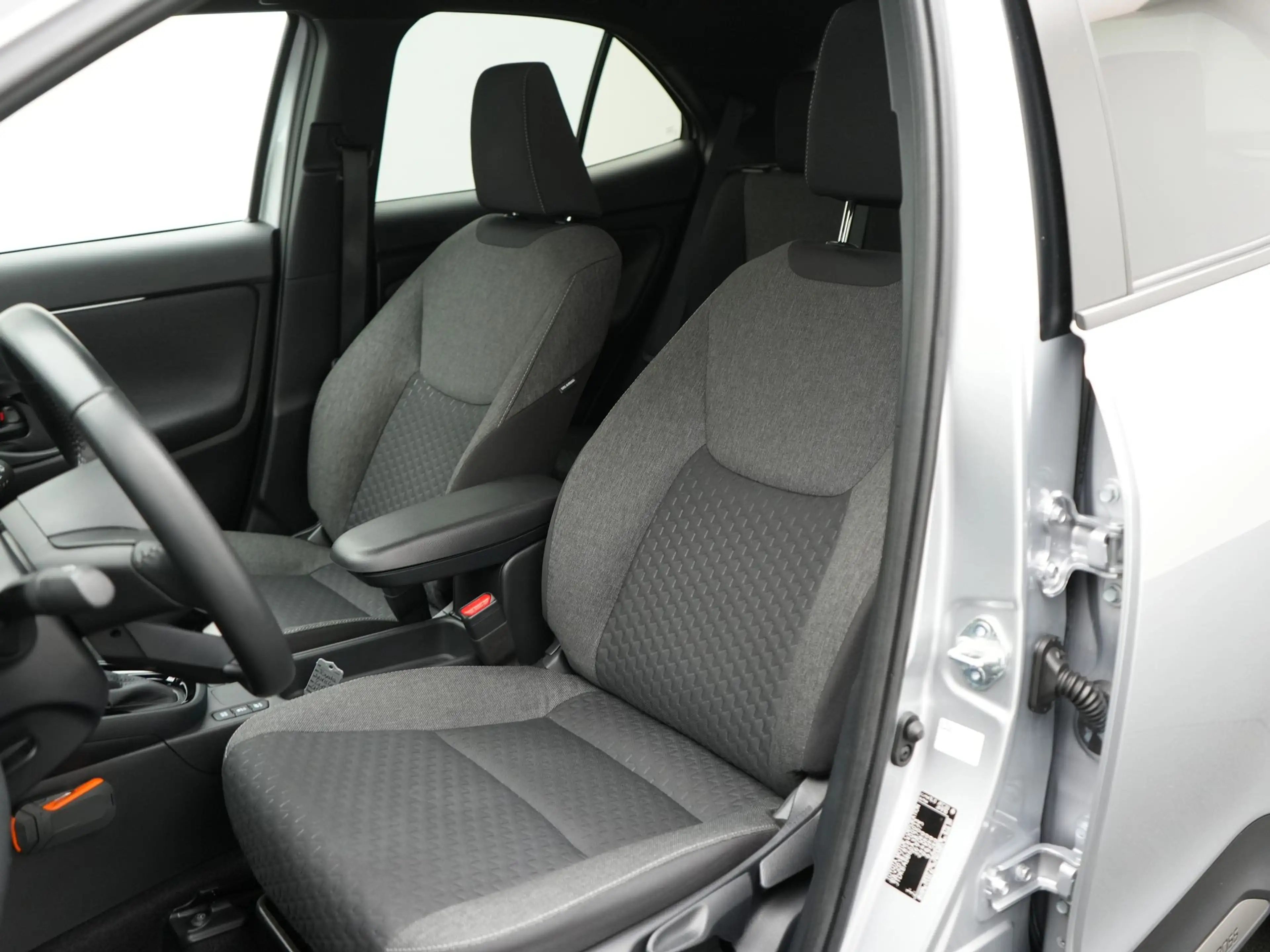 Toyota Yaris Cross 1.5 Hybrid 115 First Edition | NL Auto | Dealer On — photo 7