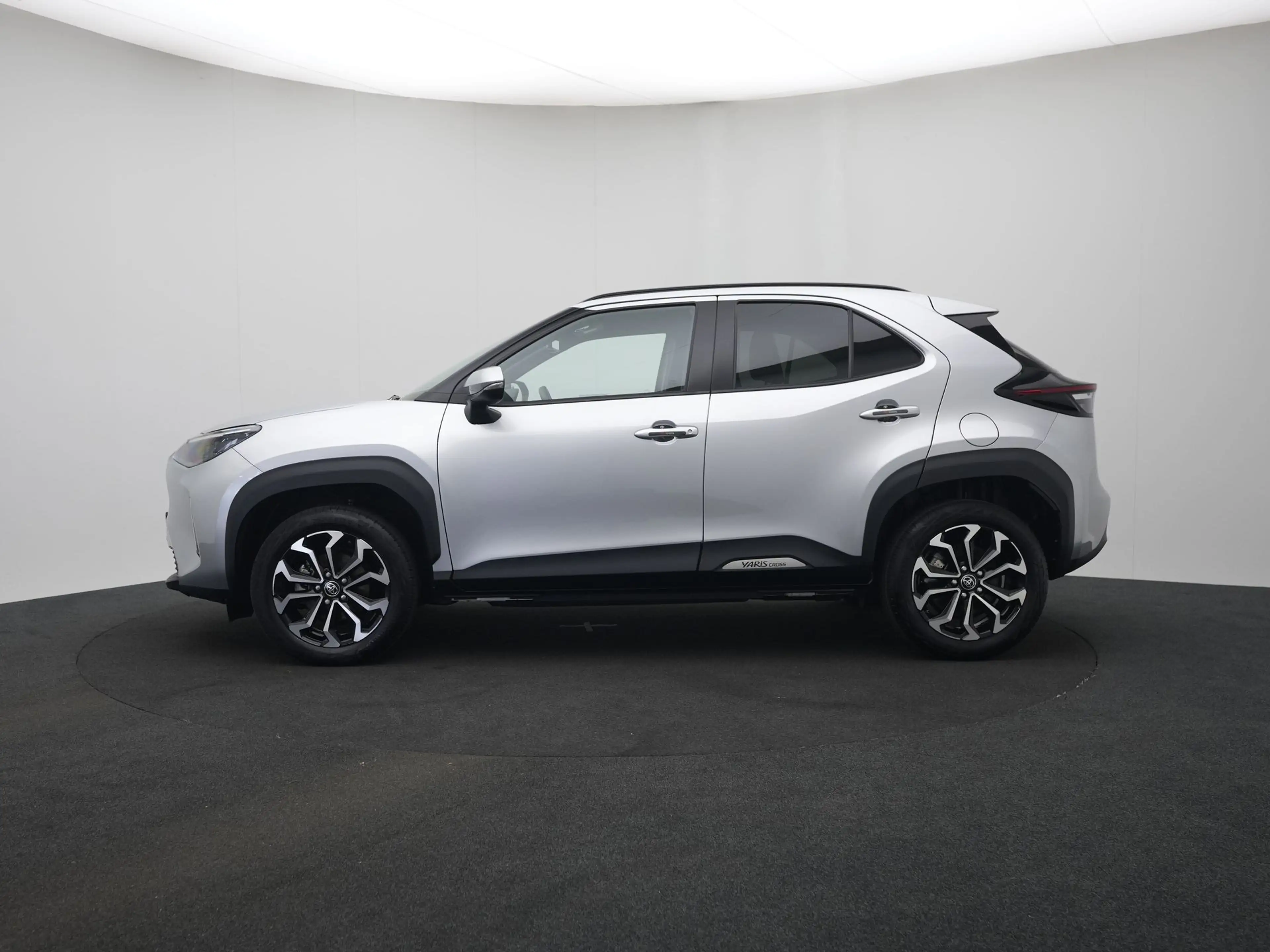 Toyota Yaris Cross 1.5 Hybrid 115 First Edition | NL Auto | Dealer On — photo 3