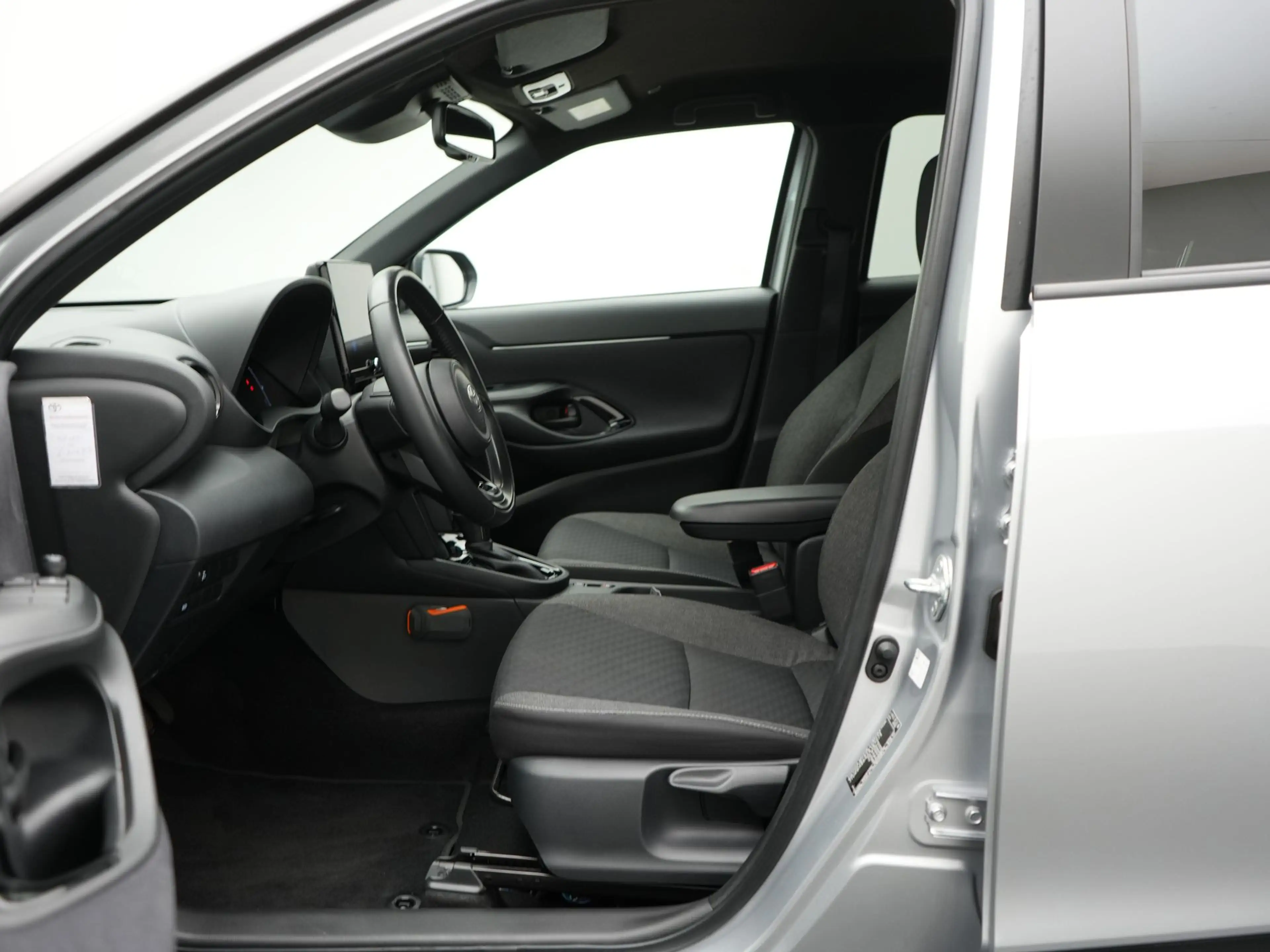 Toyota Yaris Cross 1.5 Hybrid 115 First Edition | NL Auto | Dealer On — photo 6