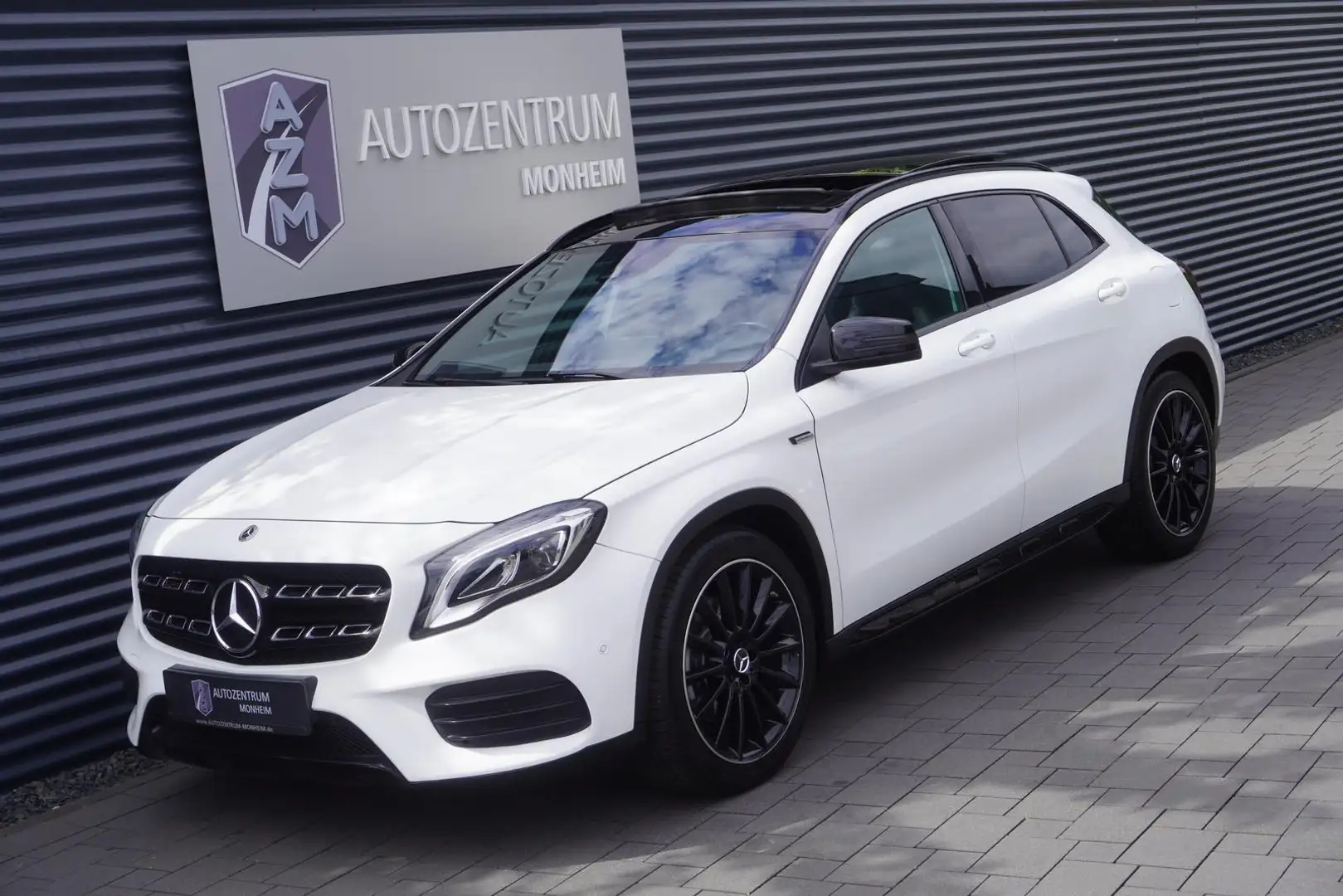 Mercedes-Benz GLA 250 AMG-LINE|NIGHT-PAKET|PANORAMA|NAVI|LED| Bianco - 2