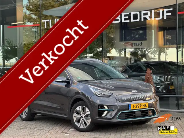 Kia e-Niro ExecutiveLine 64 kWh 2020 Leder Navi 1e eigen btw