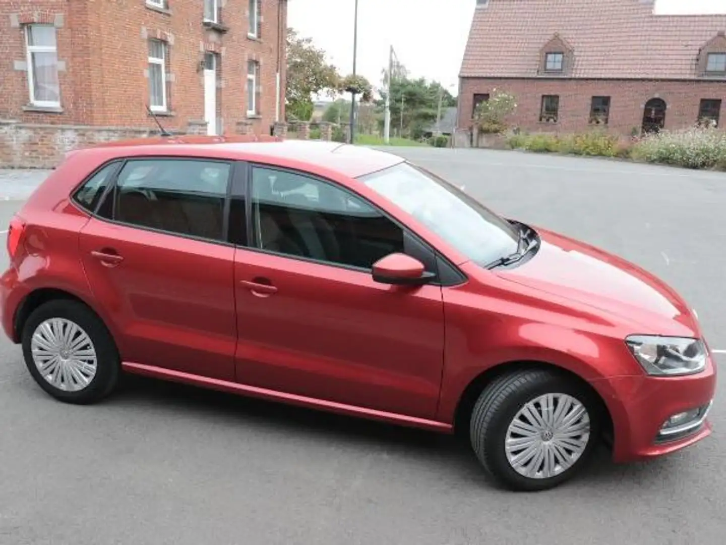 Volkswagen Polo Citadine en Rouge occasion à Silly pour € 10 000 - Main Image