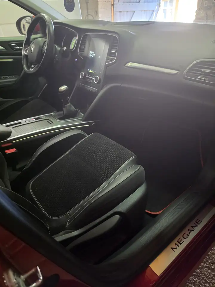 Renault Megane Berline — photo 8
