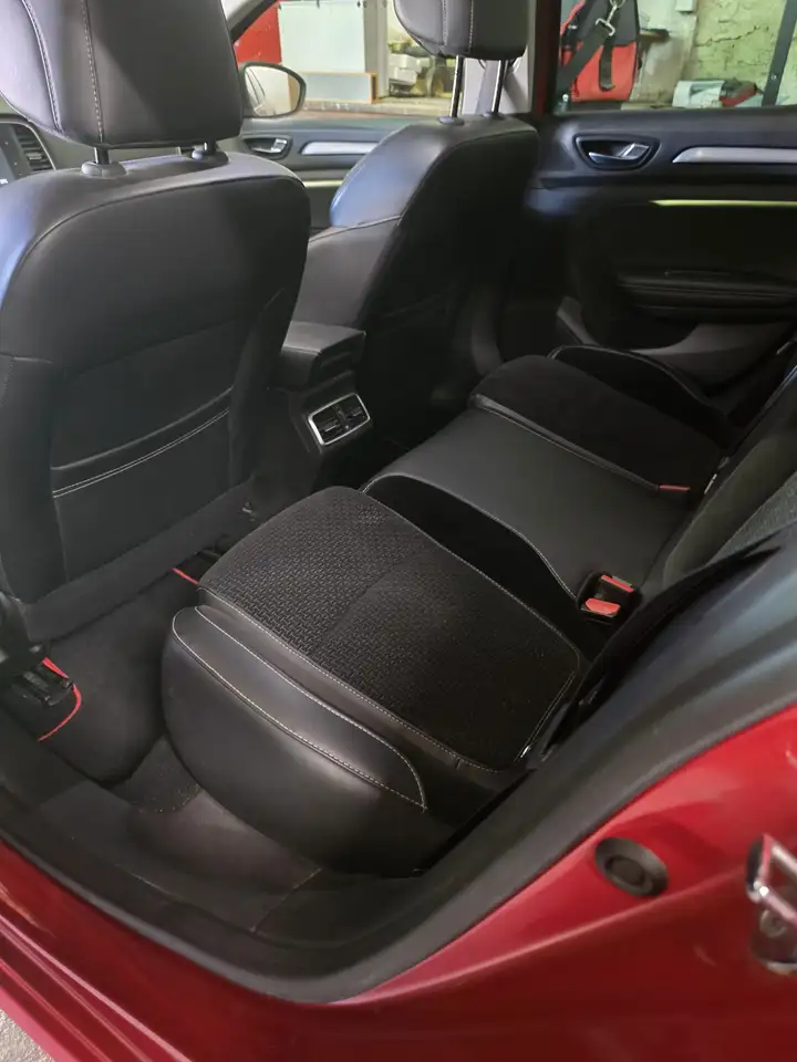 Renault Megane Berline — photo 6