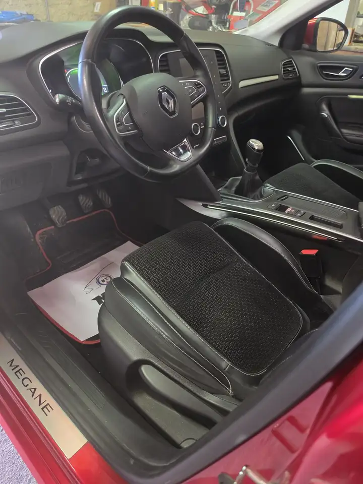 Renault Megane Berline — photo 5