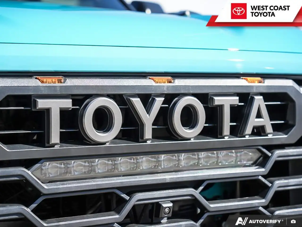Toyota Tundra снимка Toyota Tundra