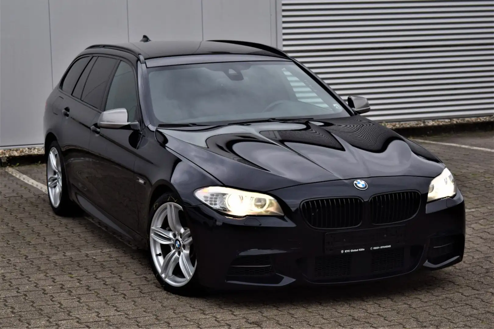 BMW 550 Baureihe 5 Touring M550d xDrive Negro - 2