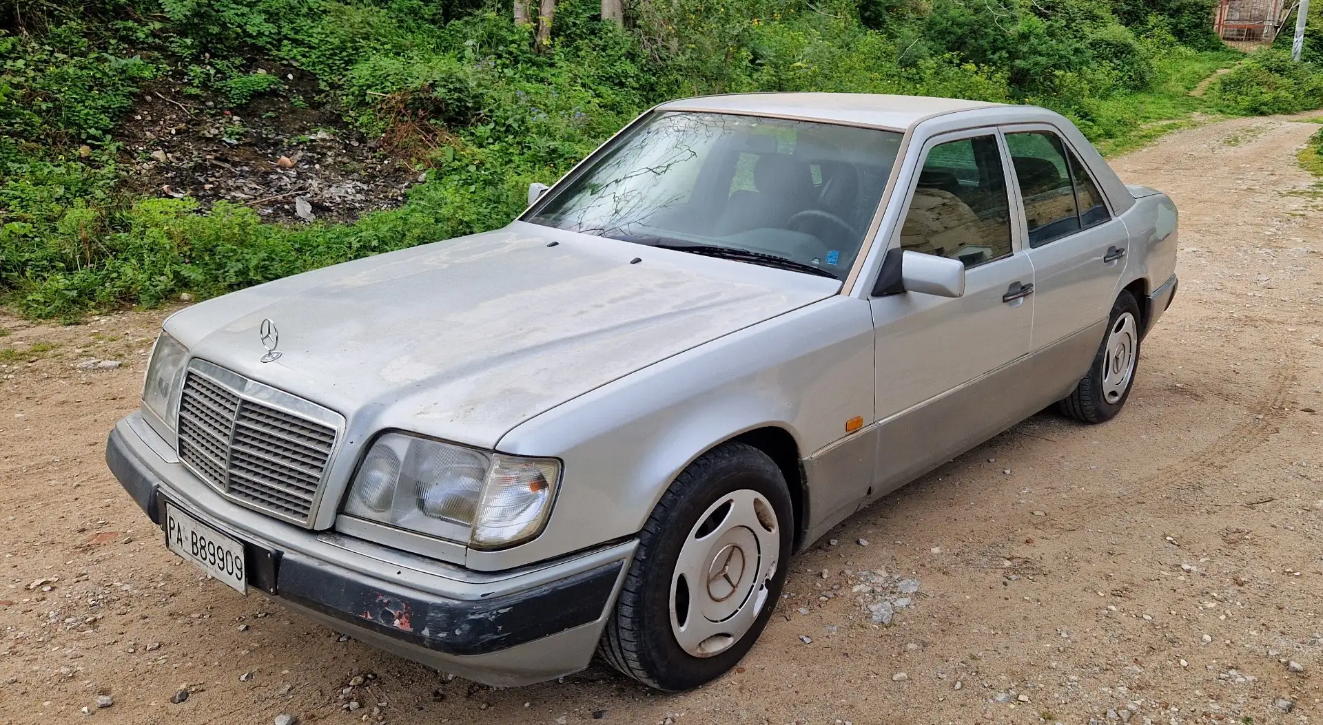 Mercedes-Benz E 200 16v - 2