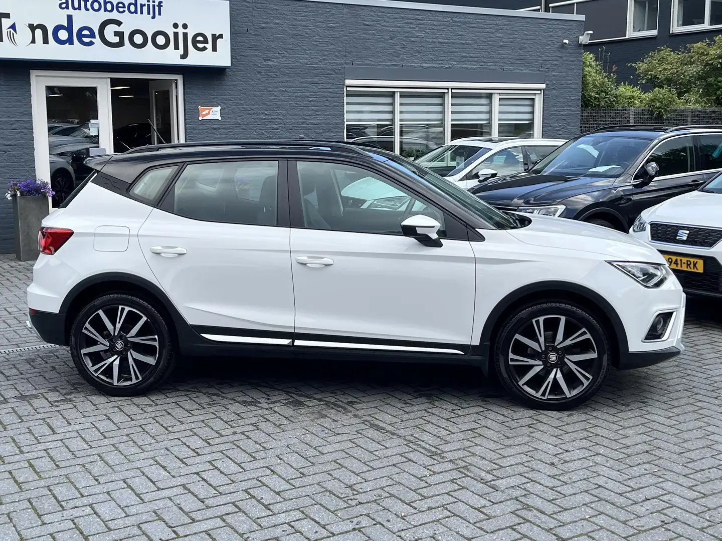 SEAT Arona 1.0 TSi DSG Outdoor | CLIMA | STOELVERW. | 18" | L Blanco - 2