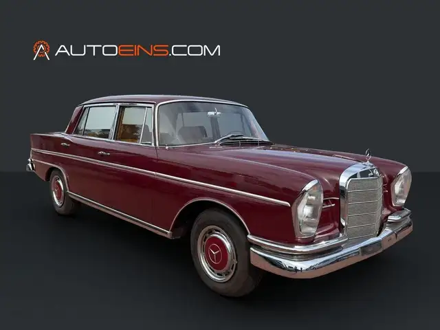 Mercedes-Benz 300 SEL Königflosse*Automatik*Neu Aufbau*