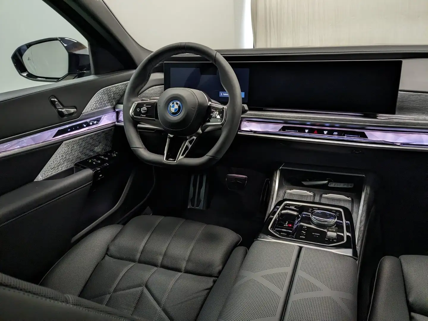 BMW i7 xDrive60 Limousine / M-SportpaketPro BMWIndividual Schwarz - 2