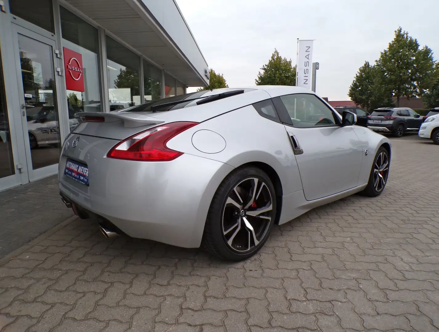 Nissan 370Z 370 Z Pack (EURO 6d-TEMP) Silber - 2