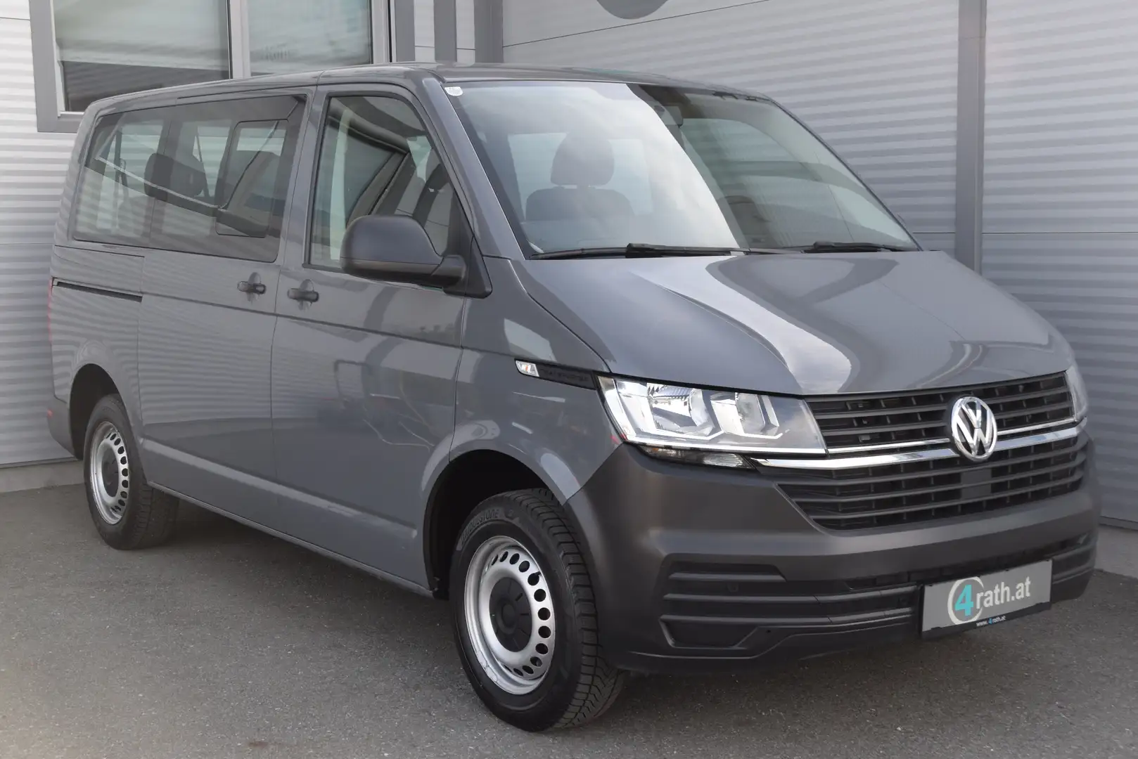Volkswagen T6.1 Kombi KR 2,0 TDI AHK / NETTO: 28.233 € Grau - 2