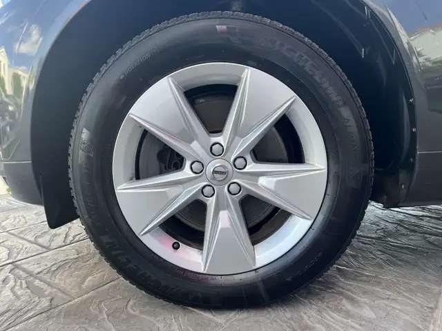 Volvo XC60 view 10