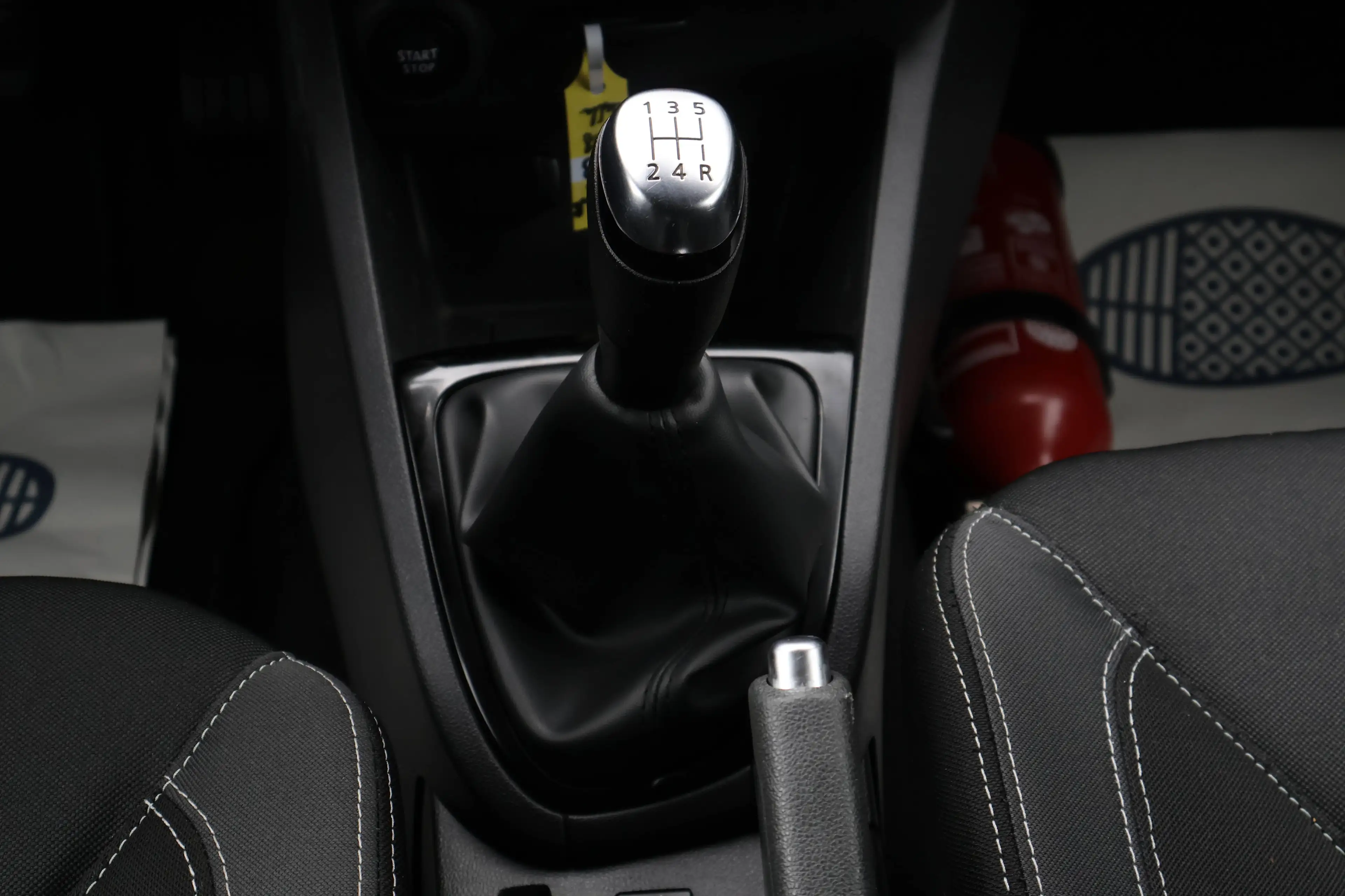 Renault Clio Clio 0.9 TCe Limited CruiseC Navi Garantie* — photo 12