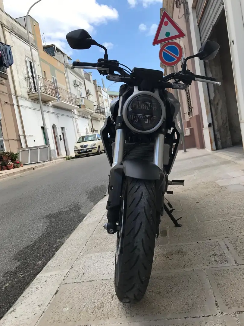 Honda CB 300 R Black - 1