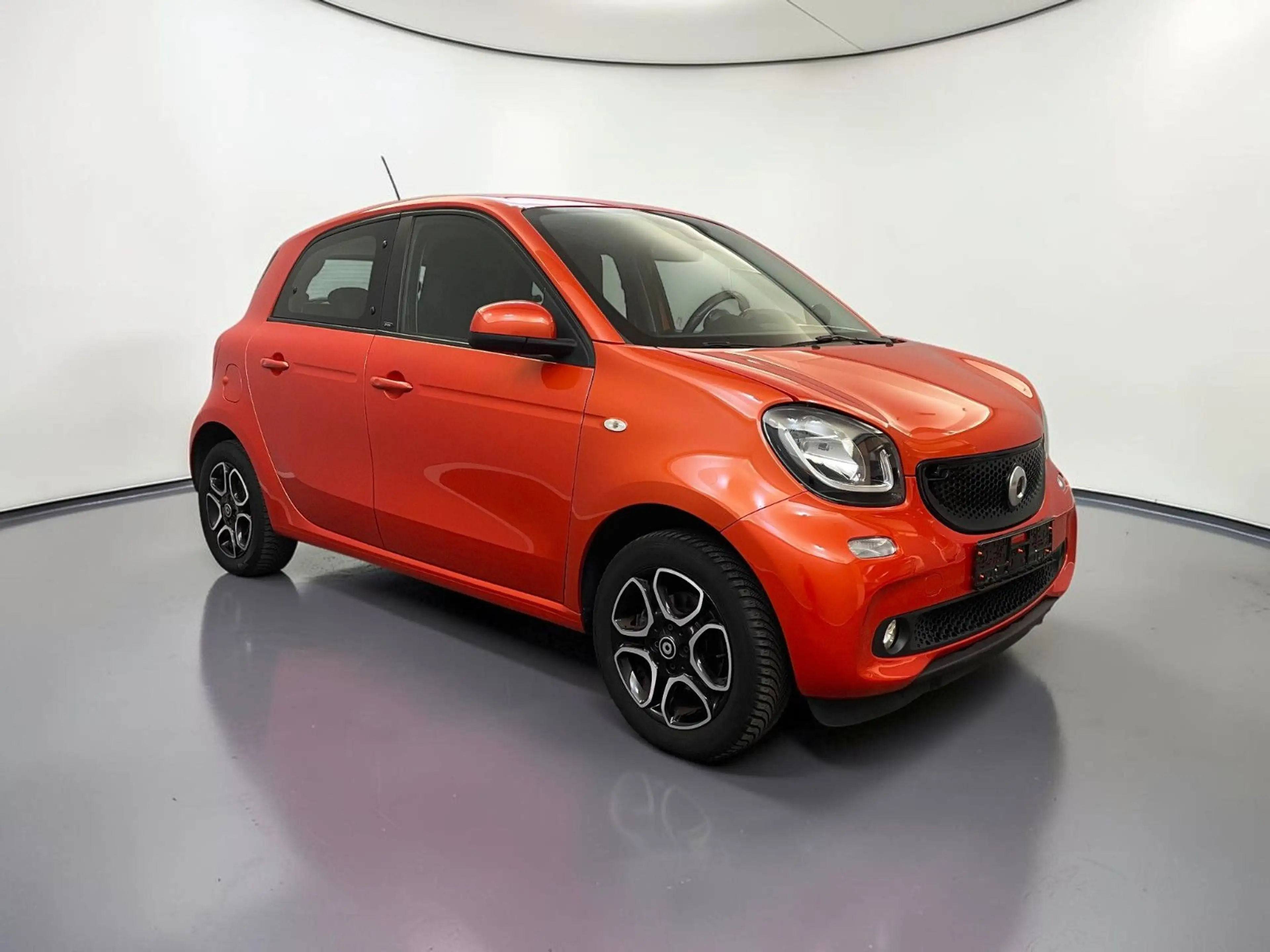 smart forFour *LED*COOL & AUDIO*LEDER* — photo 3