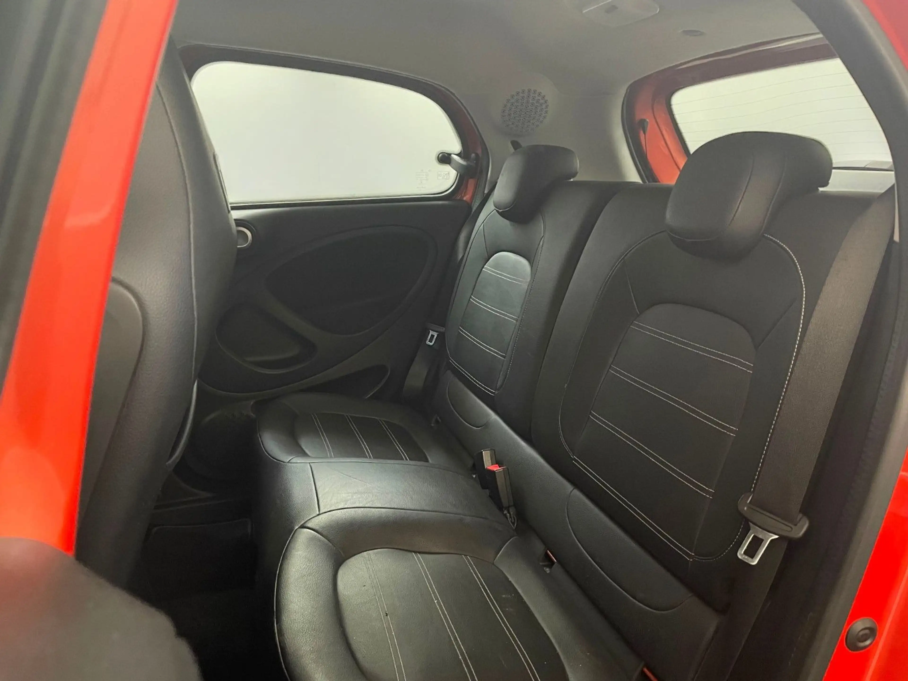 smart forFour *LED*COOL & AUDIO*LEDER* — photo 12