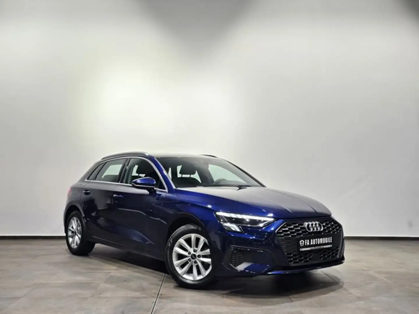 Audi A3 Sportback 30 TFSI Dy-Led Virtual Navi Spur. Blau - 2