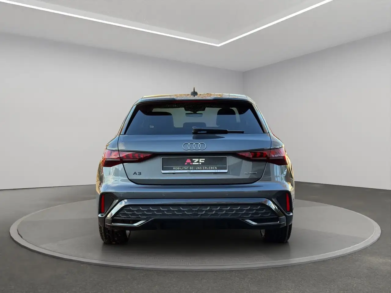Audi A3 SB S line 40 TFSI quattro NAVI+LED+HUD+SONOS 7