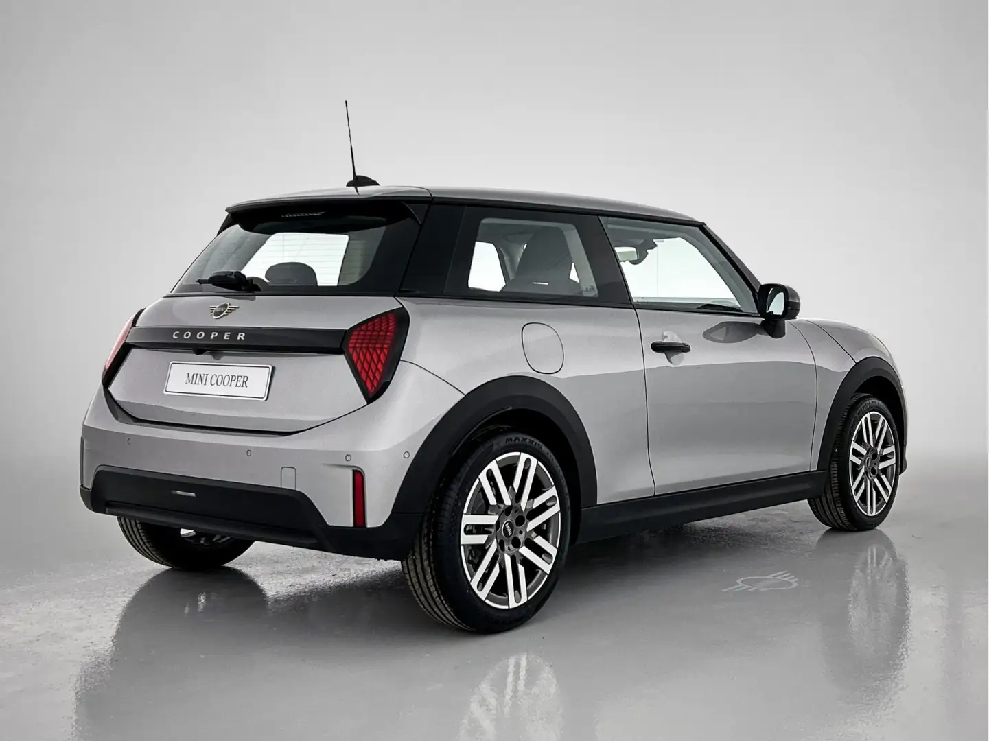 MINI Cooper C Hatchback Automaat / Classic / Pakket S / 17 inch Plateado - 2