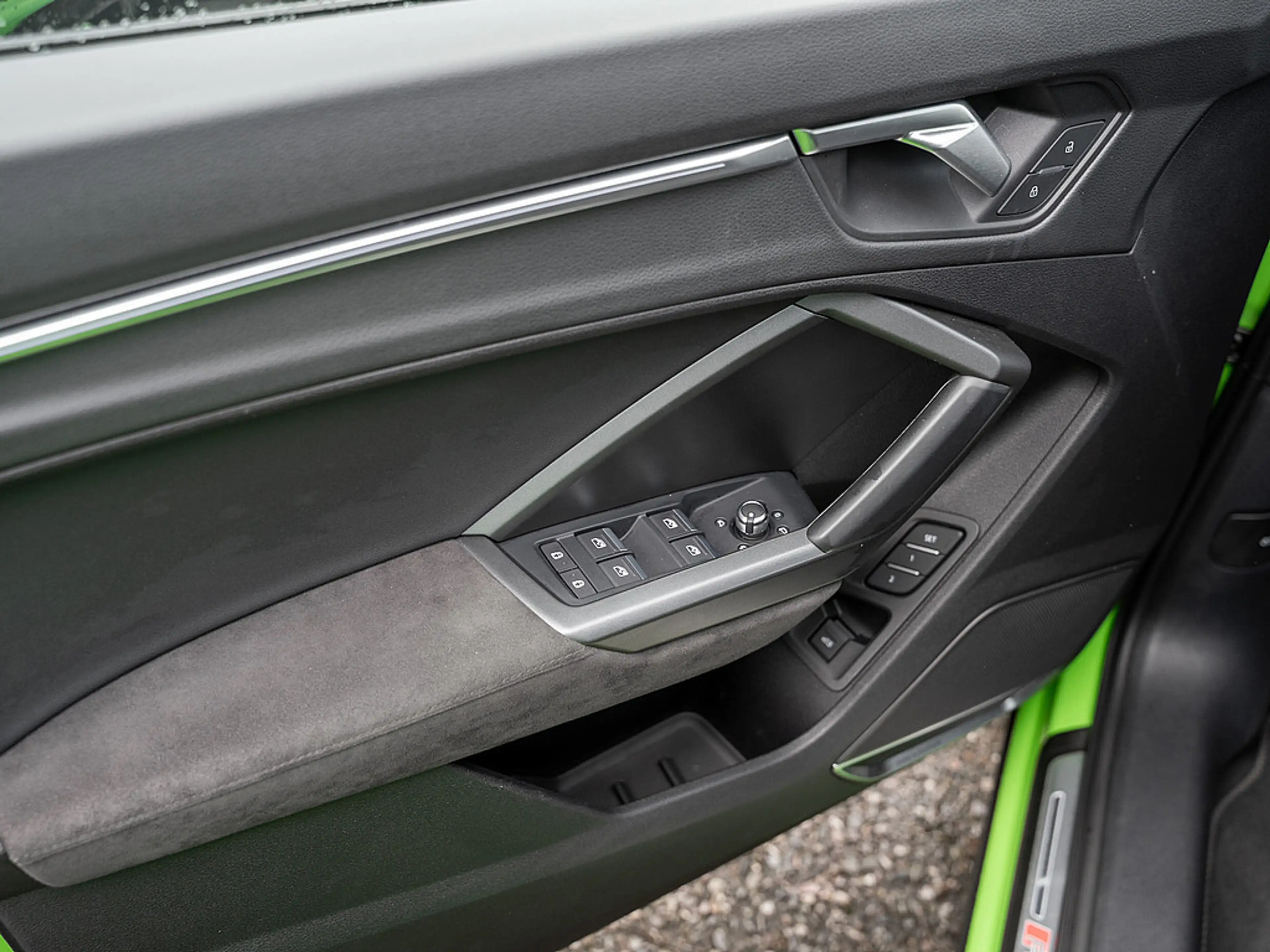 Audi RS Q3 Sportback 2.5 TFSI AHK MATRIX PANO B&O — photo 14