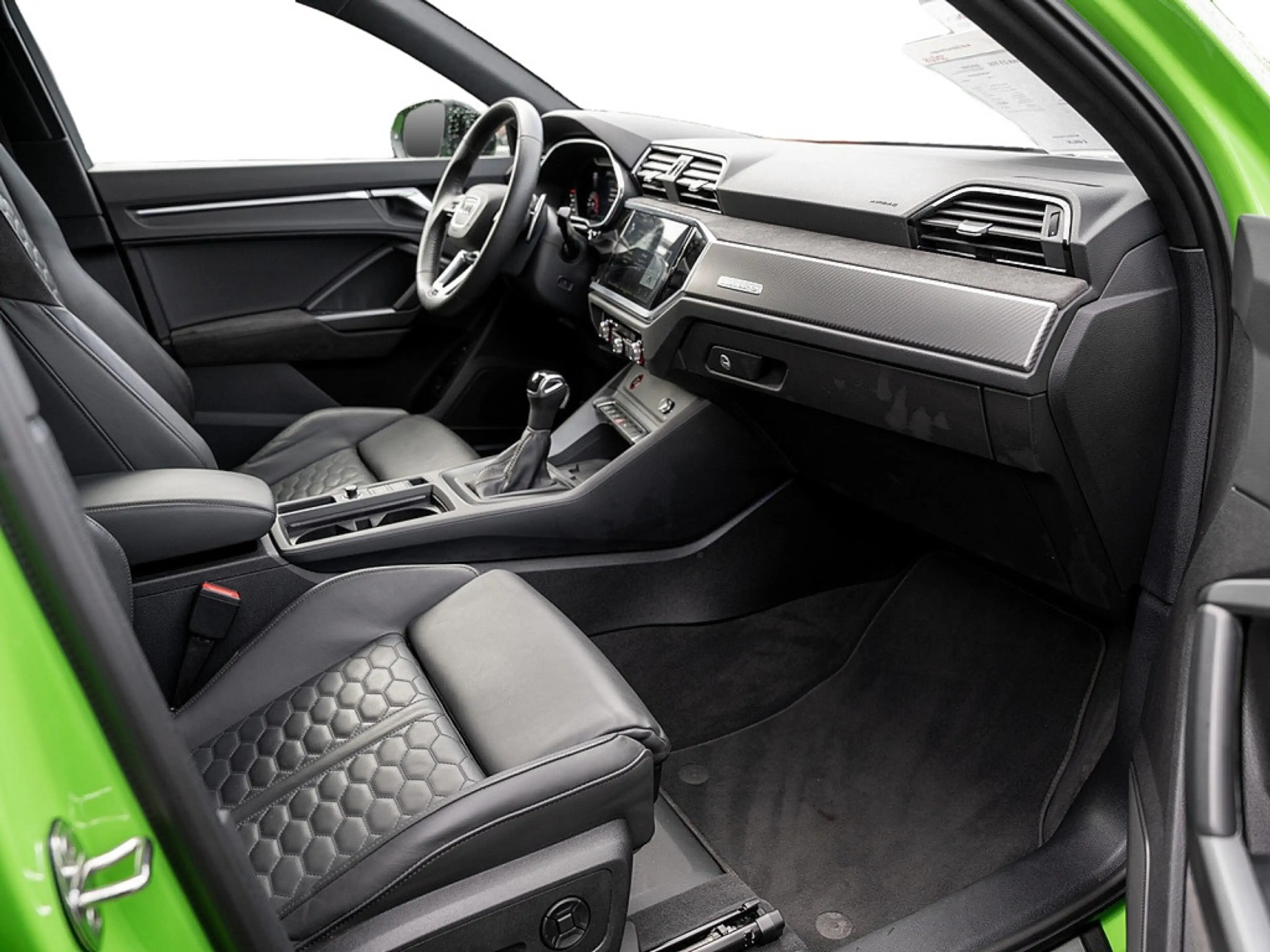 Audi RS Q3 Sportback 2.5 TFSI AHK MATRIX PANO B&O — photo 2