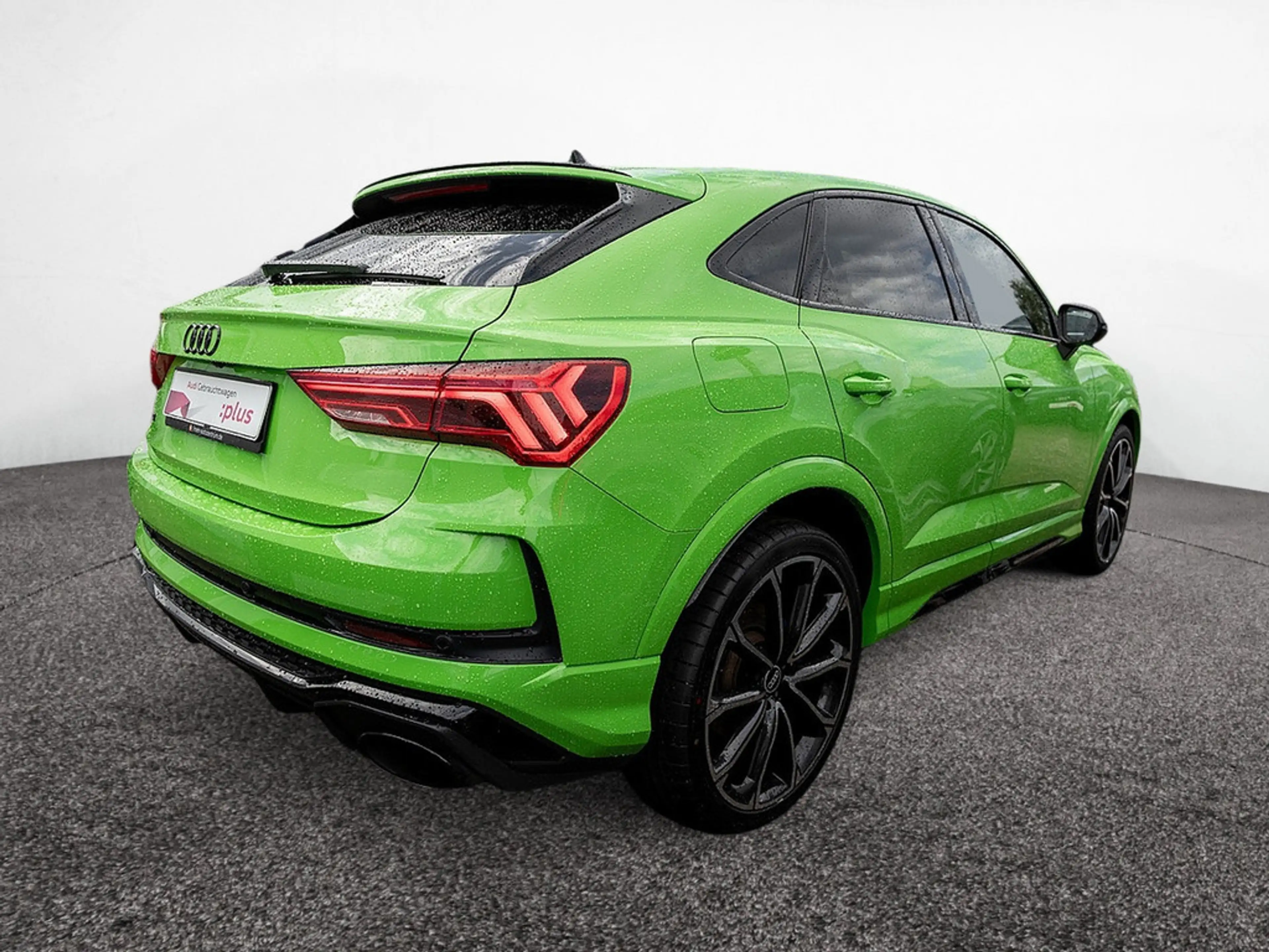 Audi RS Q3 Sportback 2.5 TFSI AHK MATRIX PANO B&O — photo 3