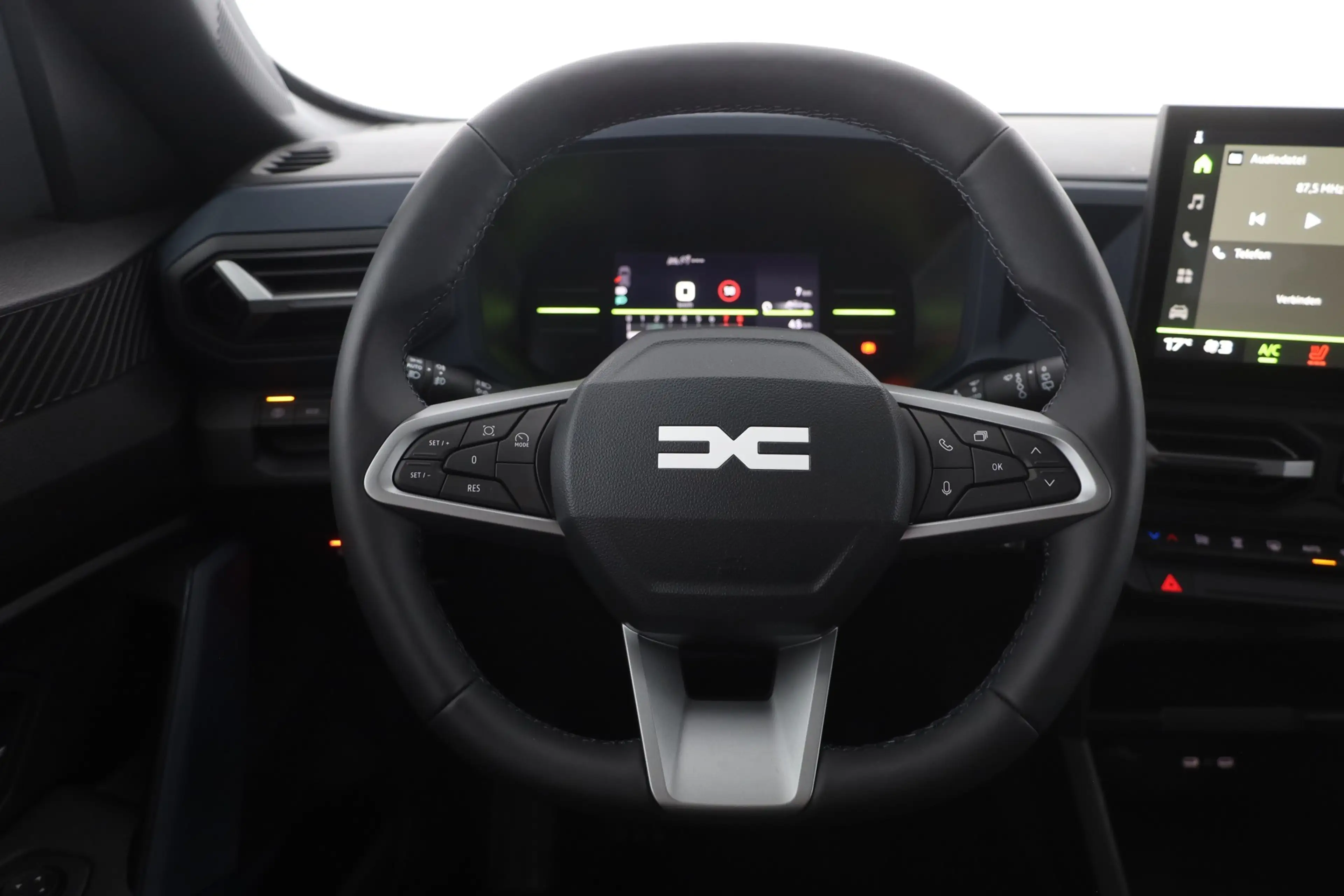 Dacia Duster Journey TCe 130 LED Kamera — photo 15