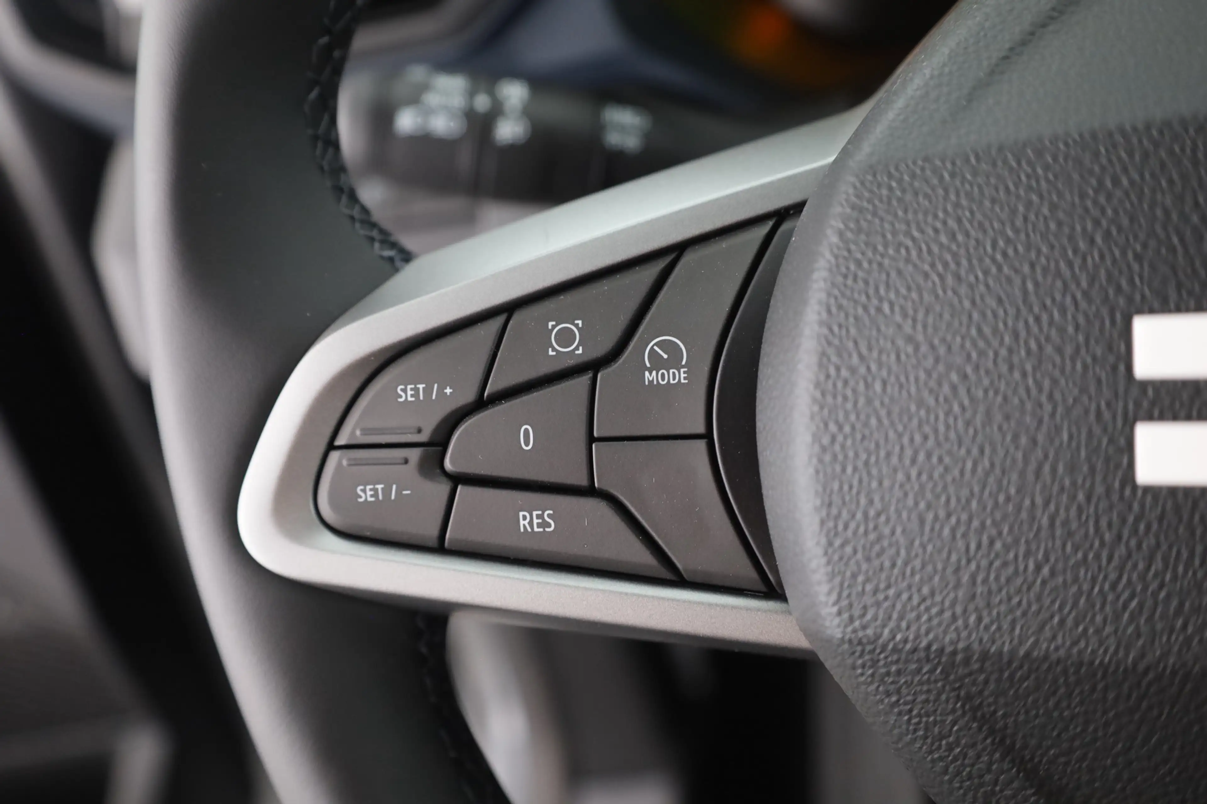 Dacia Duster Journey TCe 130 LED Kamera — photo 16