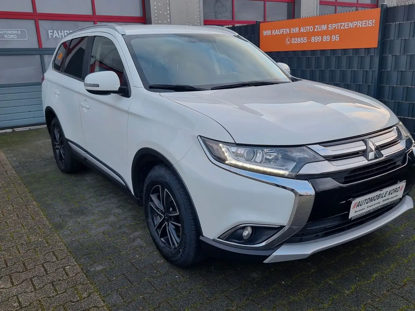 Mitsubishi Outlander Edition 100 2WD/Kamera/AHK/1-Hand Blanc - 1