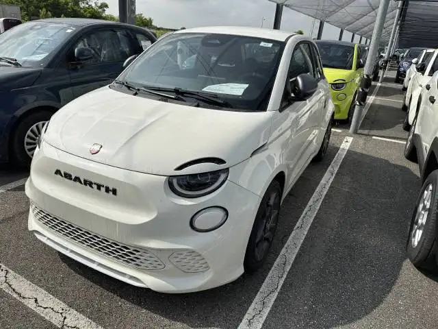 Abarth 500C 500e Cabrio 500e Cabrio 42 kWh Turismo
