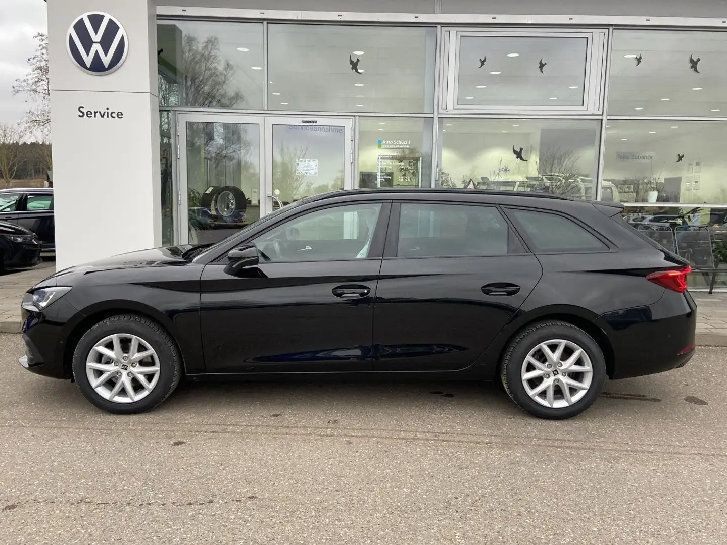 SEAT Leon ST 1.5 eTSI DSG Style NAVI-PRO+LED+VIRTUAL- Schwarz - 2