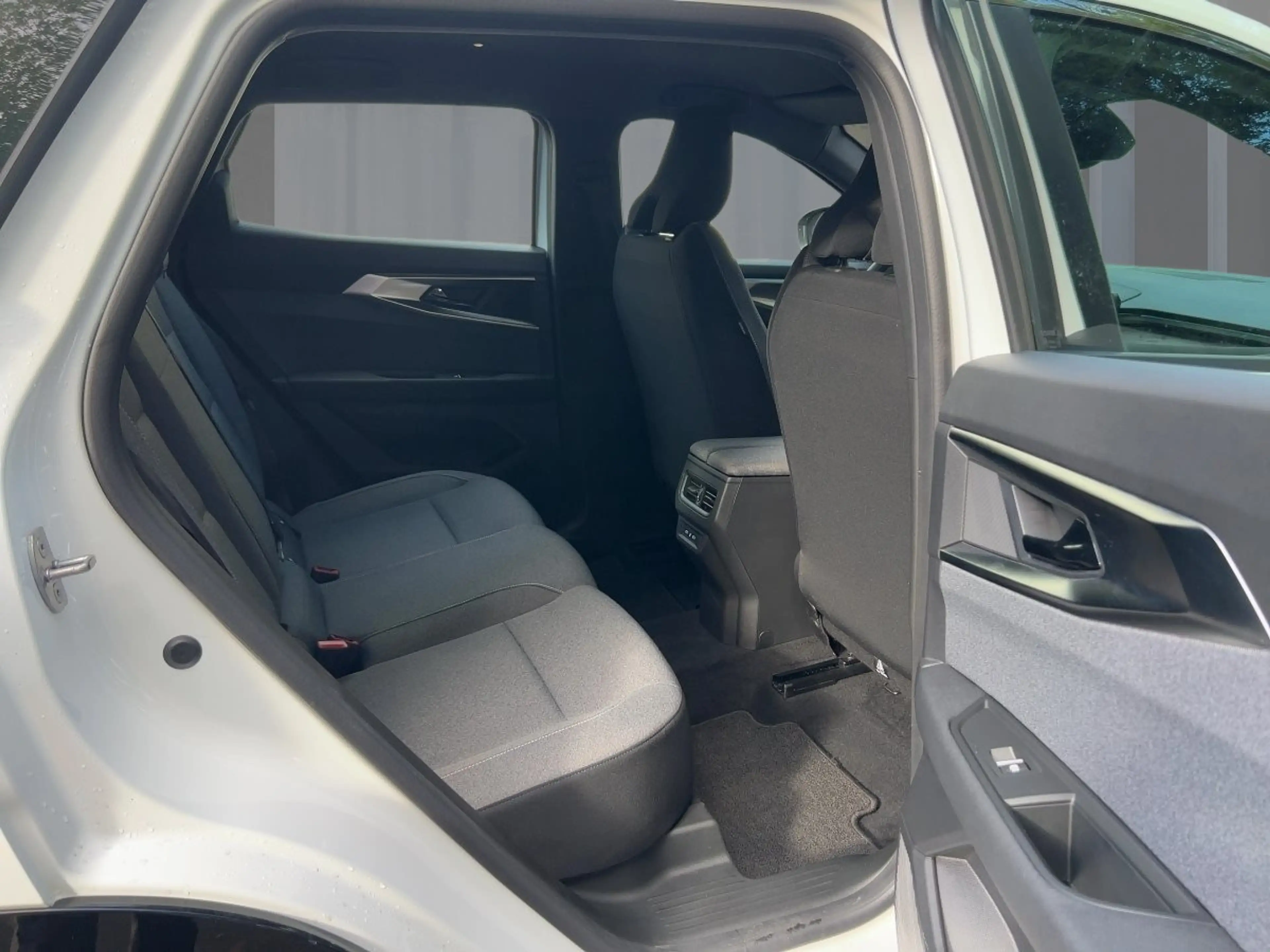 Renault Austral Equilibre Mild Hybrid 140 Automatik SHZ BT — photo 9