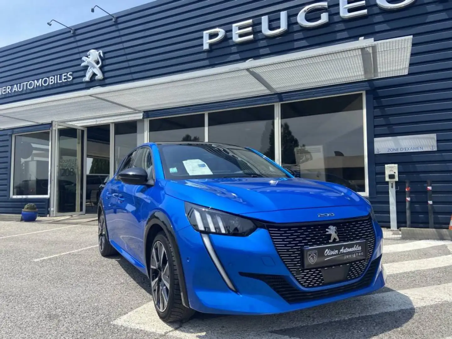 Peugeot 208 II BLUEHDI 100 S&amp;S GT Azul - 1