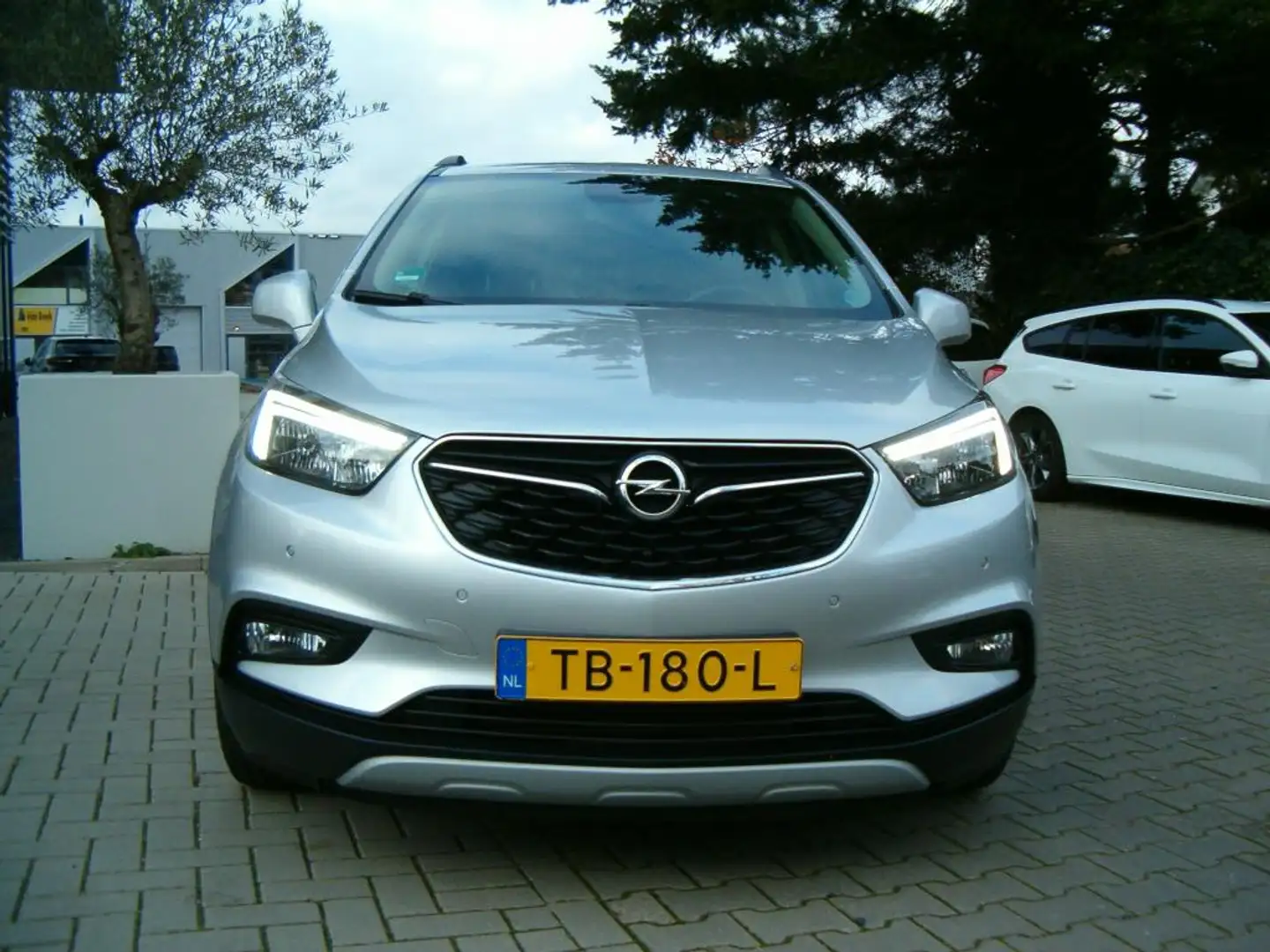 Opel Mokka X 1.4 Turbo Innovation + Panoramadak + leder Grijs - 2