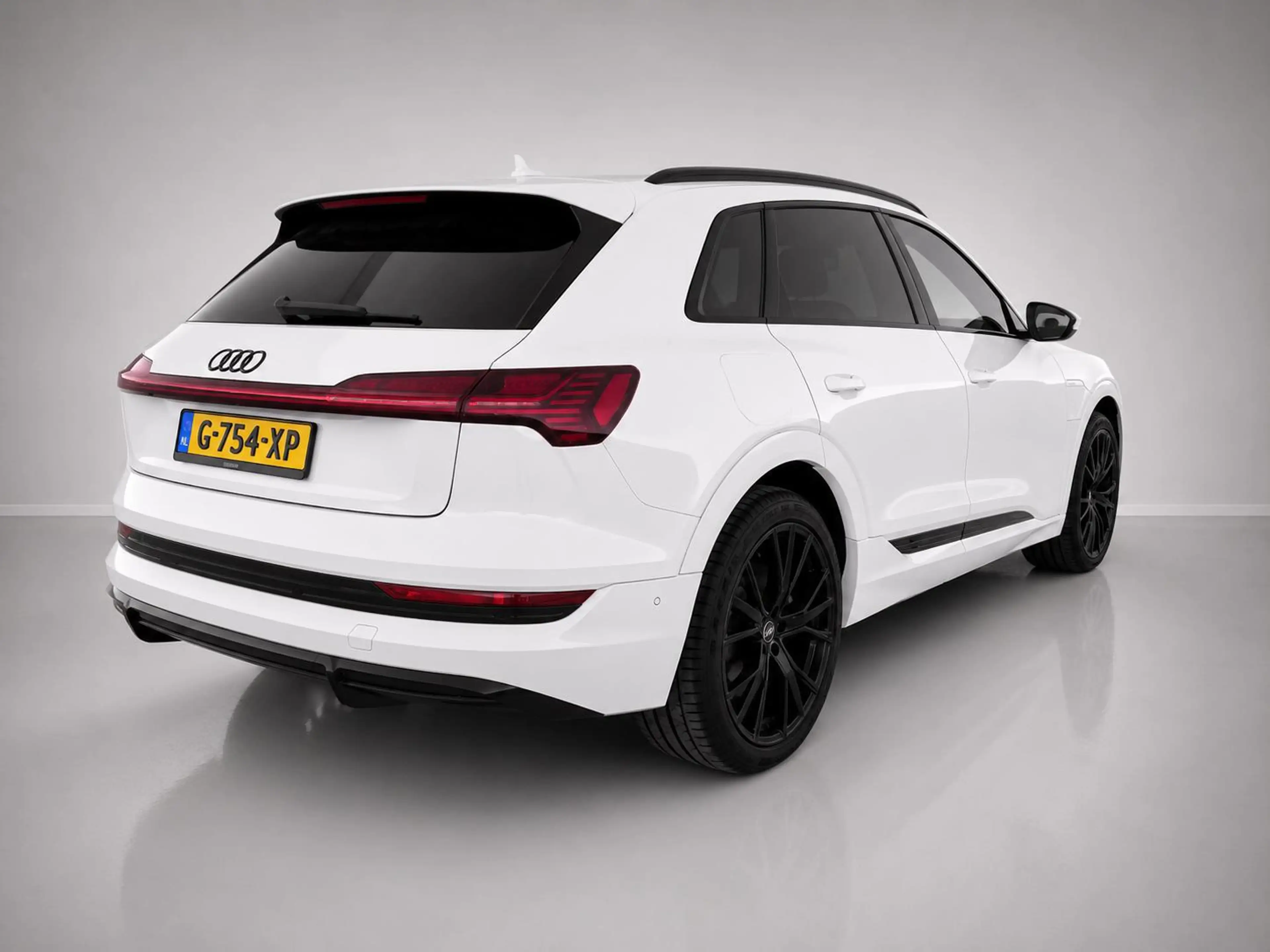 Audi e-tron 50 quattro Launch edition Black 71 kWh| ACC|AppleC — photo 9