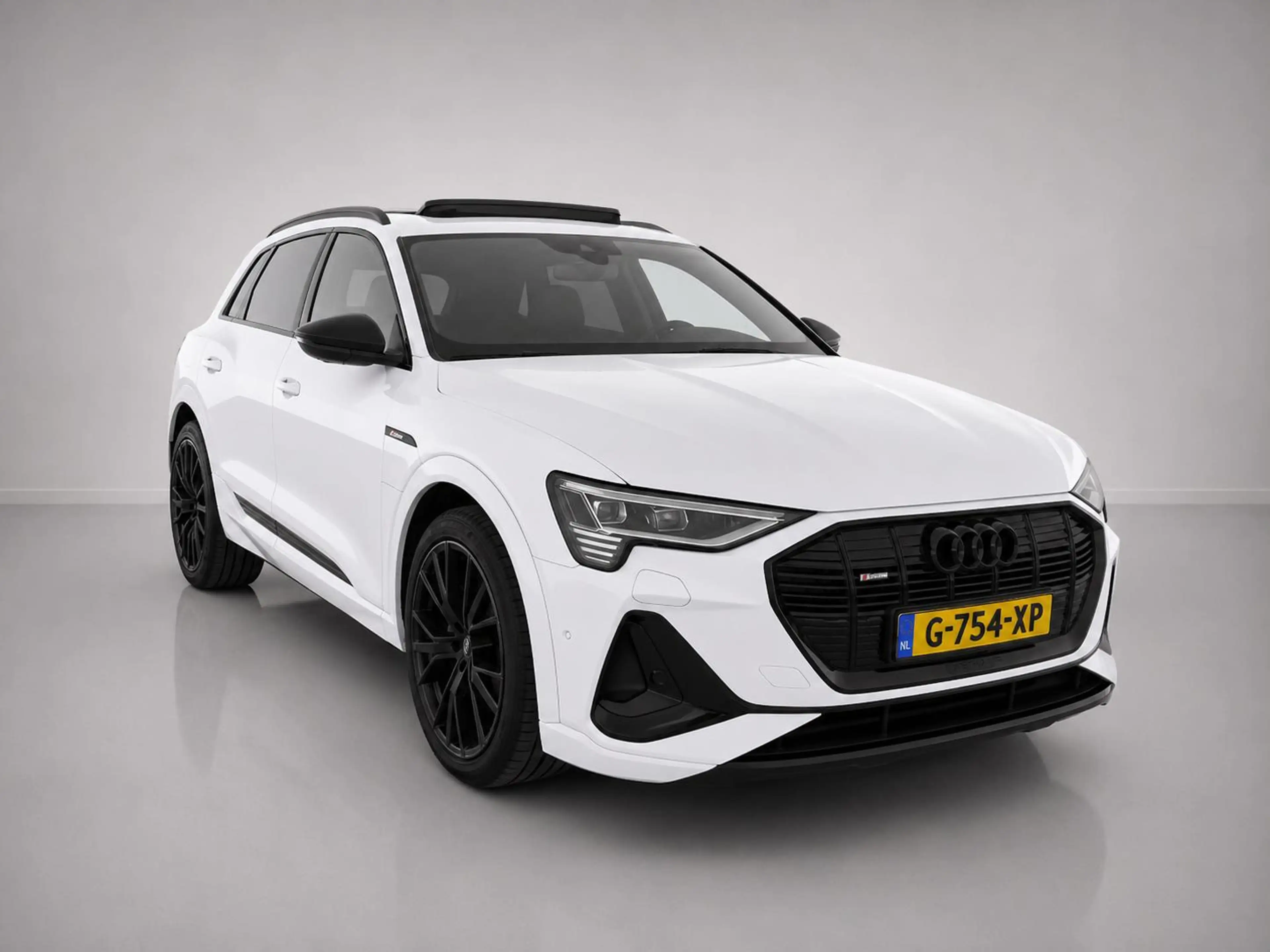 Audi e-tron 50 quattro Launch edition Black 71 kWh| ACC|AppleC — photo 12