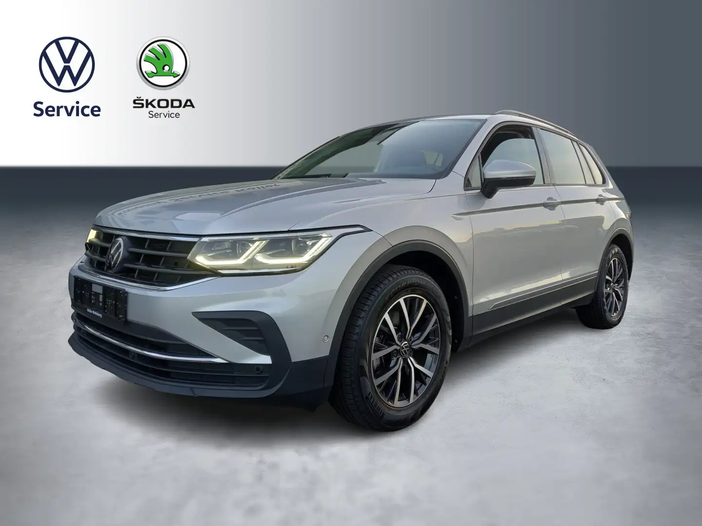 Volkswagen Tiguan Tiguan 1.5 TSI DSG Navi Kamera SideAssist Matrix Silber - 1