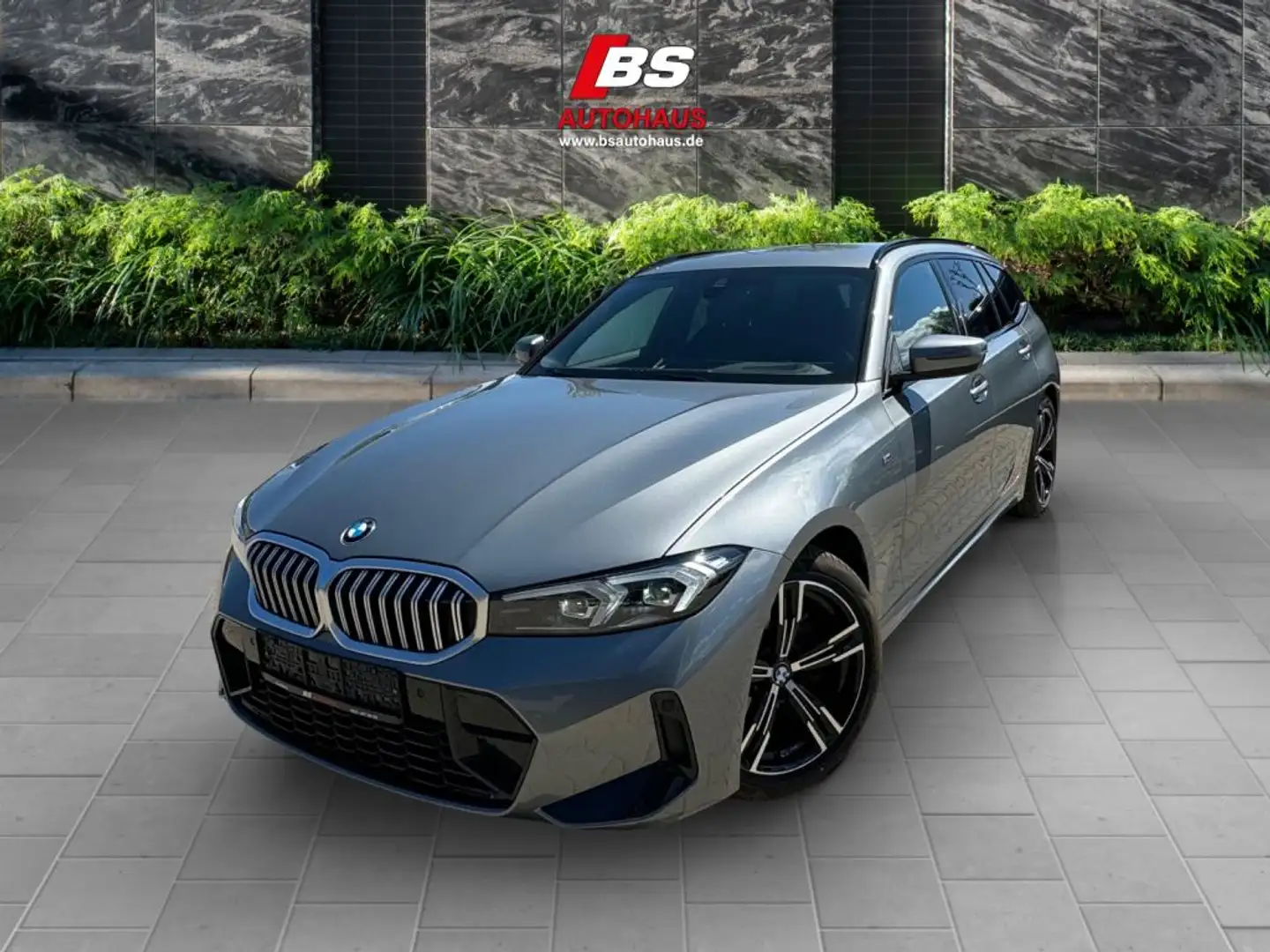BMW 318 318d Touring Aut. Live Cockpit M Sport LEDER - 2