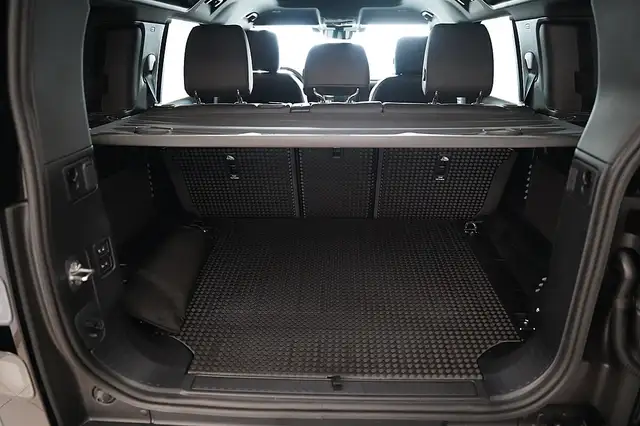 Land Rover Defender 110 D200 AWD X-Dynamic SE Aut. Ansicht 30